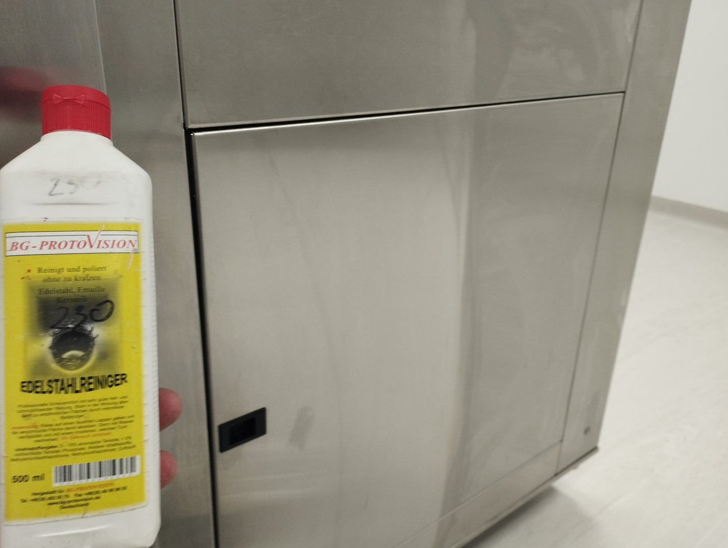 Edelsteinreiniger – Абразивно Средство за Чистење и Полирање на Челик (500ml)